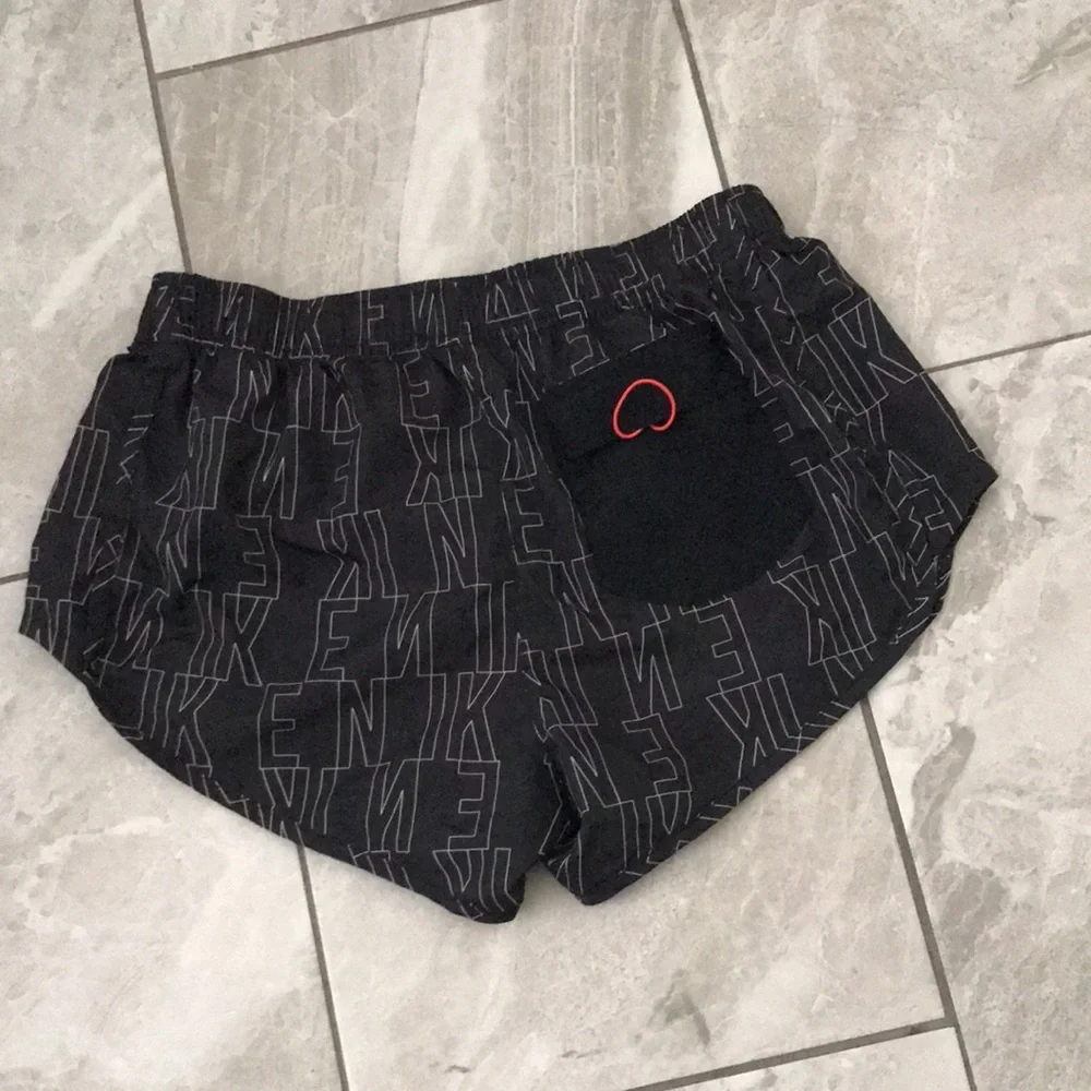 Nike Women's Run Division Tempo Black Reflective Shorts | M